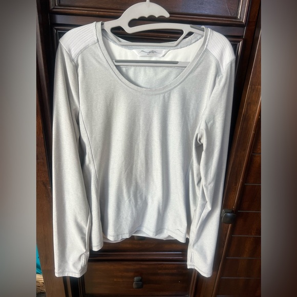 Gottex Tops - Size large- X BY GOTTEX athletic top with zippered pocket on back